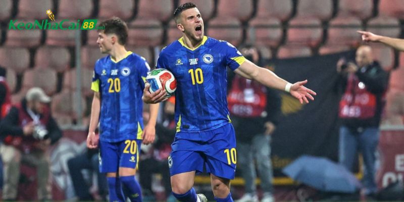 Nắm bắt tin soi kèo Canada vs Bosnia qua phong độ hai đội
